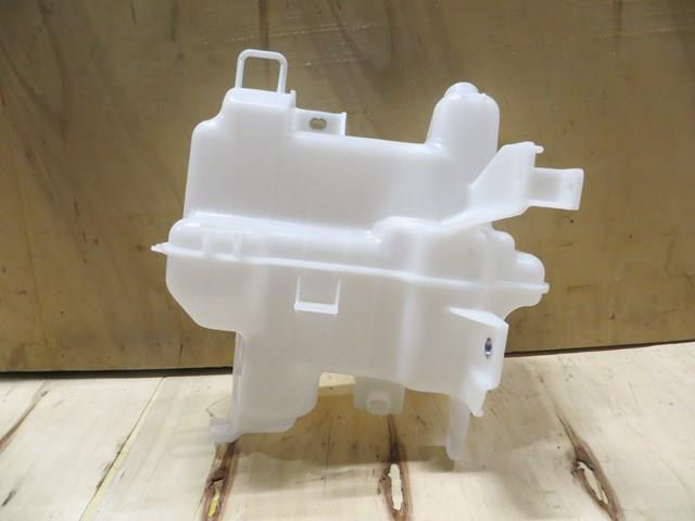 Бачок омивача лобового скла GHR167480 MAZDA