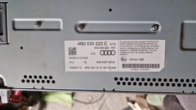 Підсилювач звуку аудіосистеми 4N0035223C VAG