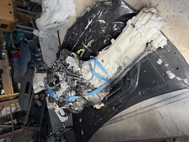 Двигун у зборі 11005A42099 BMW