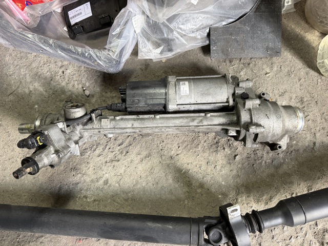Рейковий рульовий механізм 32106886308 BMW