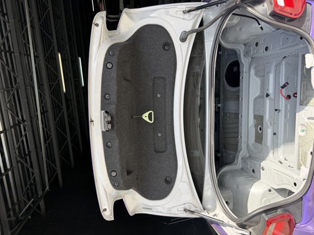 Кришка багажника кузова 41007377970 BMW