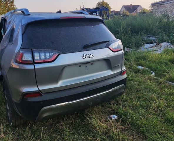 Треті двері 6RW71DX9AI CHRYSLER