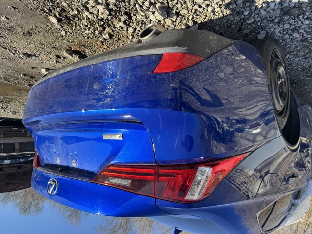 Буфер (бампер) задній 5215953940 TOYOTA