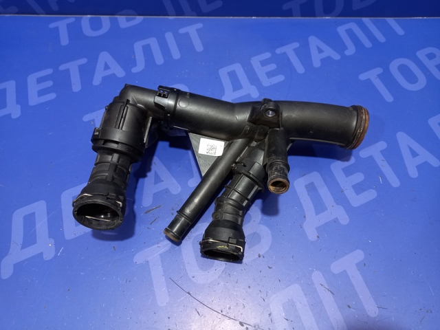 Корпус термостата в зборі 04L121026AH VAG