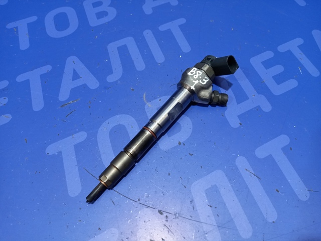 Форсунка вприску палива 04L130277AE VAG