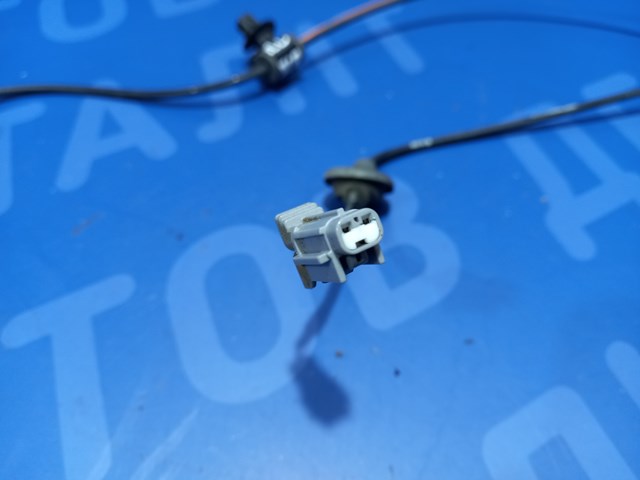 Датчик АБС (ABS) передній 27540AL00A SUBARU
