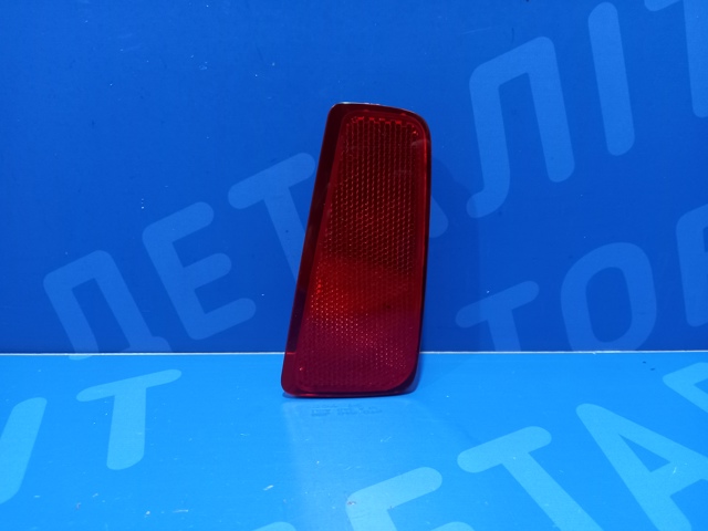 Правий катафот бампера 84281AL00A SUBARU