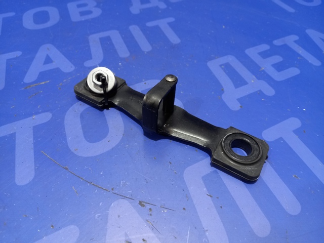 Петля замка кришки багажника 8V0827507E VAG
