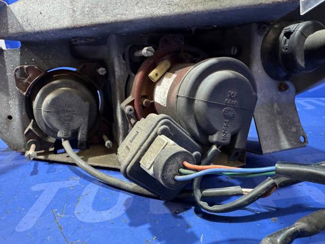 Фара основна права MN159575 MITSUBISHI