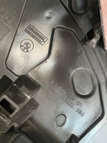 Переднє праве крило 51657373542 BMW
