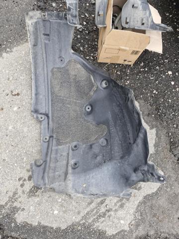 Підкрилок переднього крила, правий задній 51717340202 BMW
