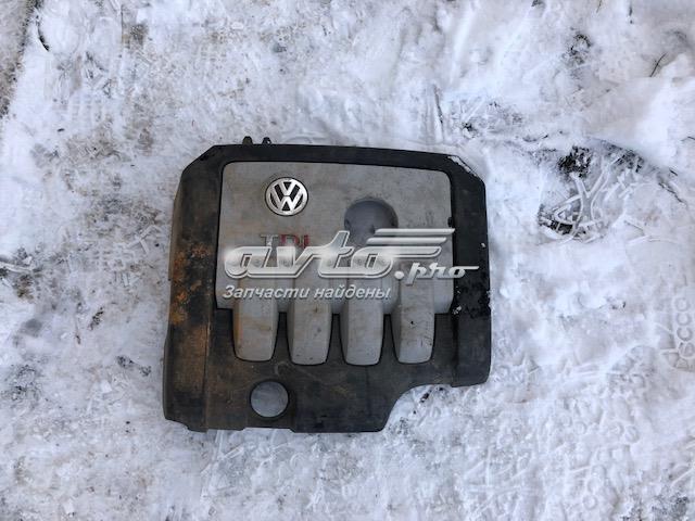 Кришка двигуна декоративна 03G103925 VAG