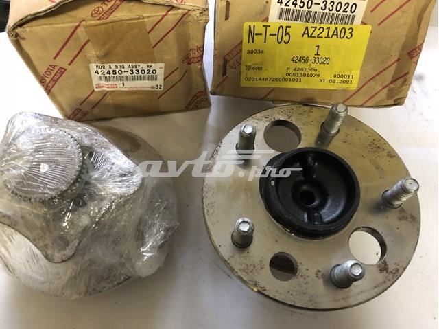 Маточина заднього колеса 4245033020 TOYOTA