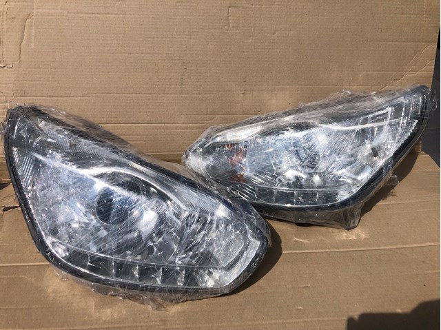Фара правая T113772020AF CHERY
