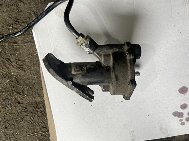 Насос вакуумний 9140050600 FORD