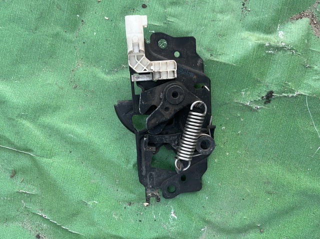 Замок кришки капота BM5A16700AG FORD
