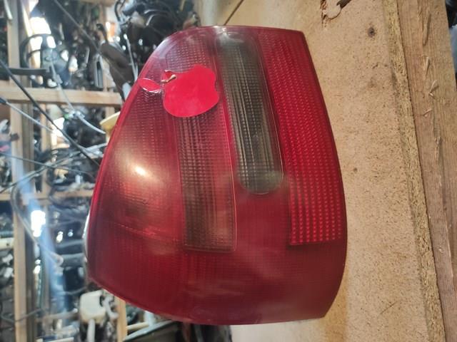 Ліхтар задній лівий 8L0945095 VAG