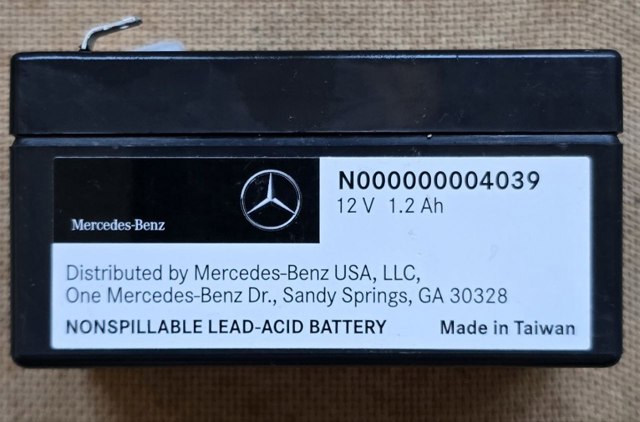 Акумулятор автомобільний N000000004039 MERCEDES