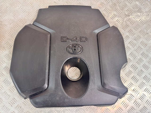Кришка двигуна декоративна 1260111010 TOYOTA