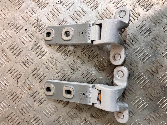 Петля багажника 41007417416 BMW