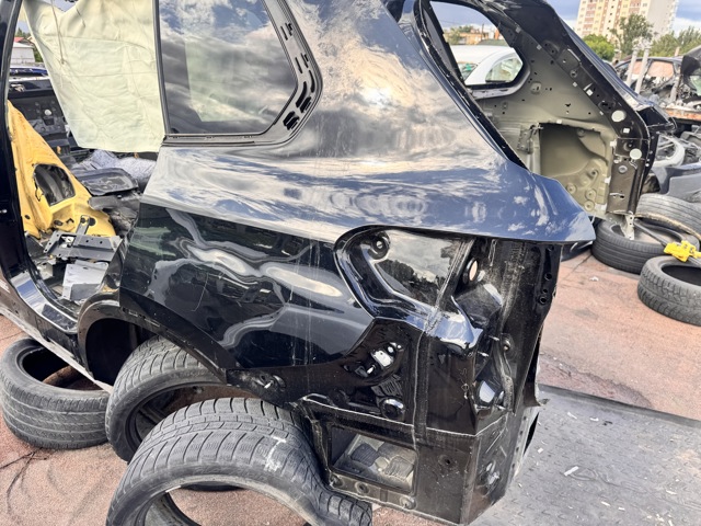 Крило заднє 41007955005 BMW