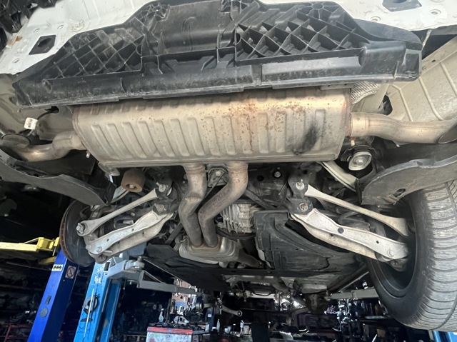 Глушилка задня 4M0253609G VAG