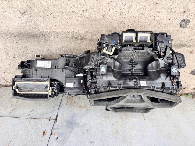 Піч в зборі 64117944537 BMW