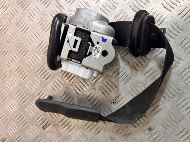Пасок безпеки задній лівий 72117941623 BMW