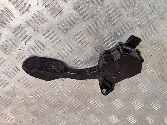 Підаль газу 7811060180 TOYOTA