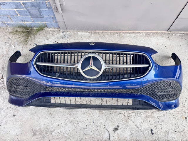 Бампер передній в зборі A2068851001 MERCEDES
