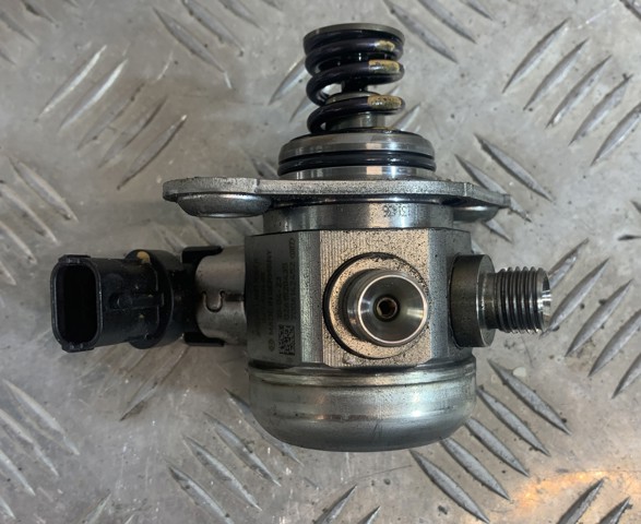 Система харчування двигуна LR091586 LAND ROVER