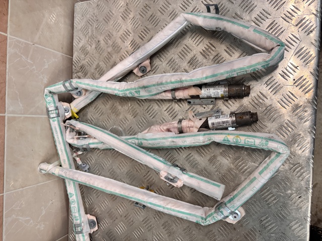 Подушка безпеки, збоку ейрбегів LR106221 LAND ROVER