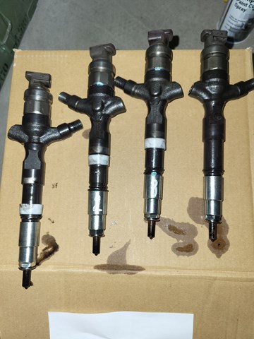 Форсунки електромагнітні 2367039365 TOYOTA