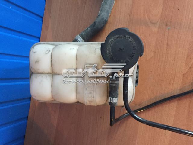 Водяний бачок системи охолодження ESR2936 LAND ROVER
