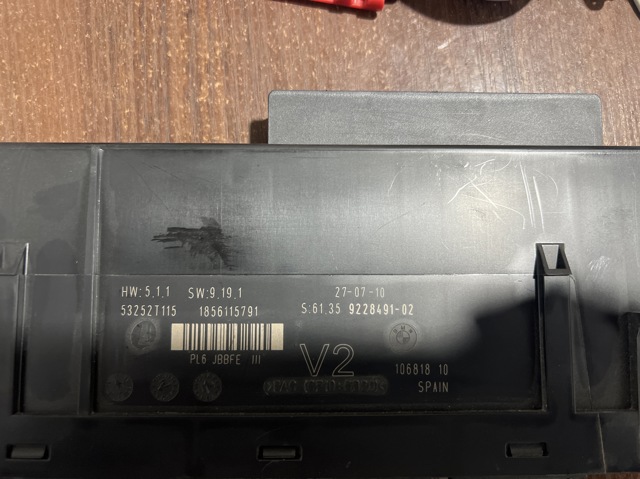 Блок управління комфорту 10681810 BMW