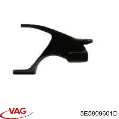 Крило заднє ліве 5E5809601D VAG