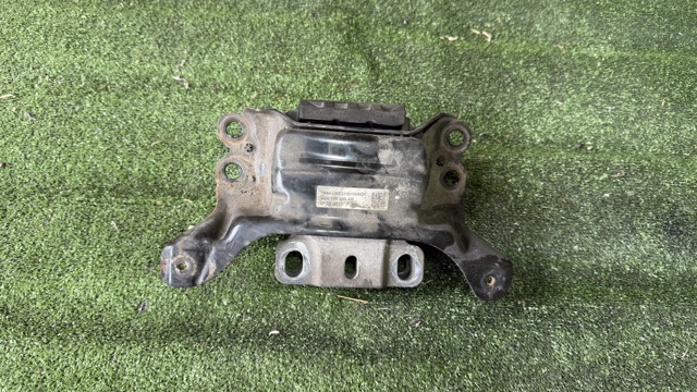 Подушка коробки передач 5Q0199555AB VAG