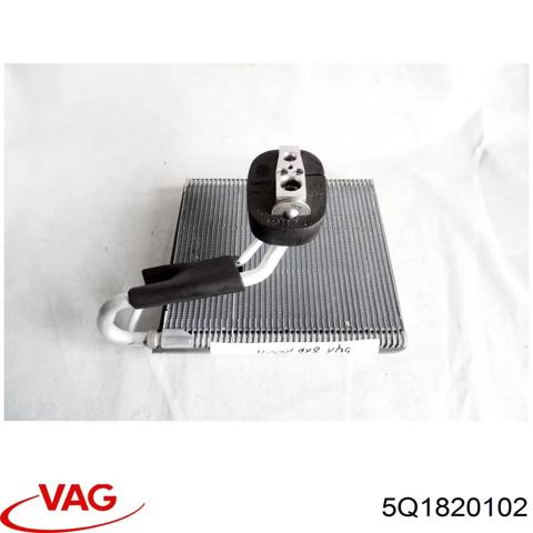 Випарник 5Q1820102 VAG