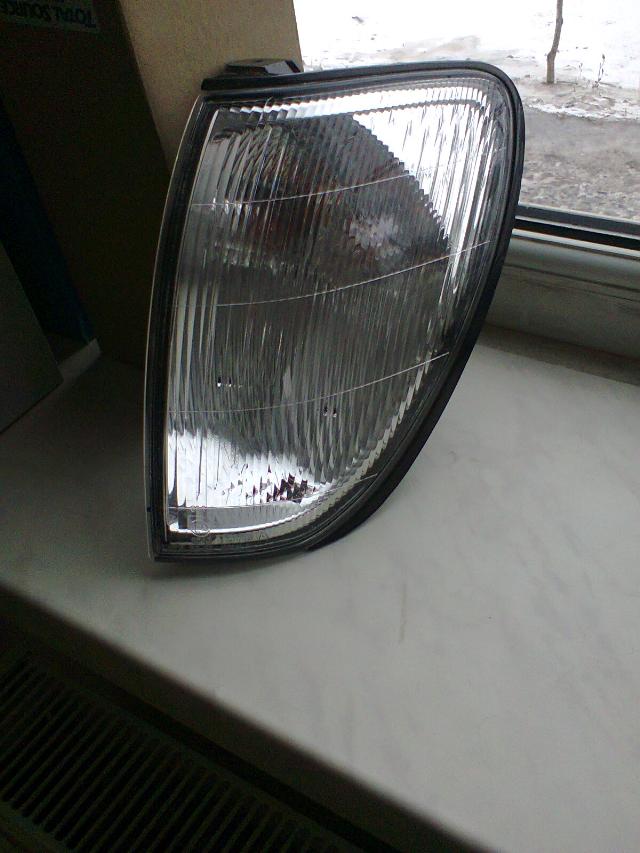 Передній ліхтар покажчика повороту 8152060370 TOYOTA