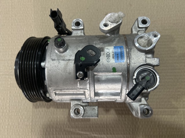 Компресор холодоагенту BDGF61450 MAZDA