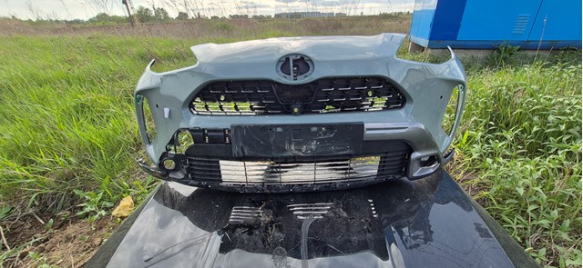 Буфер (бампер) передній 52119YP959 TOYOTA