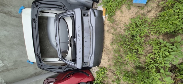 Двері багажника LR139432 LAND ROVER
