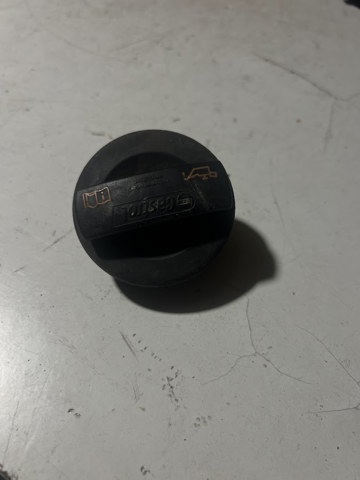 Кришка маслозаливной горловини 06C103485 VAG
