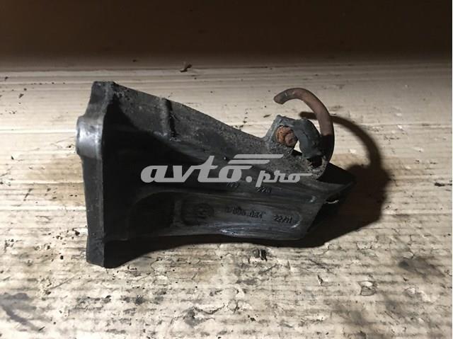 Кронштейн подушки (опори) двигуна, правої 1095084 BMW