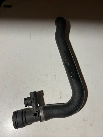 Патрубок системи охолодження 11532247307 BMW