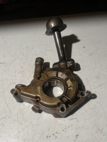 Маслонасос 150108J10A NISSAN