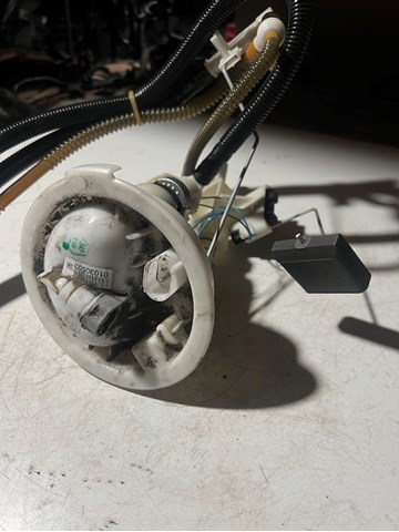 Бензонасос 16117170090 BMW