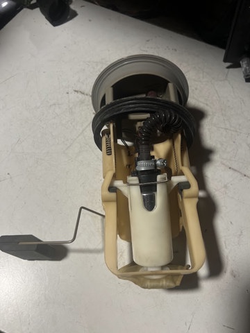 Електробензонасос 16146766942 BMW