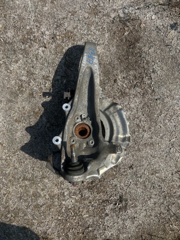 Цапфа поворотного кулака 31216777749 BMW