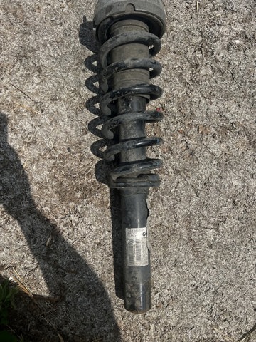 Стійка передня 31316781920 BMW